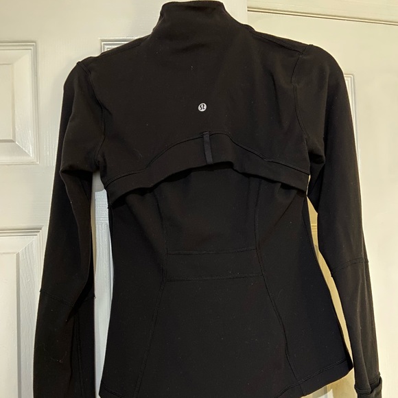 Lululemon Define Jacket - Picture 2 of 4